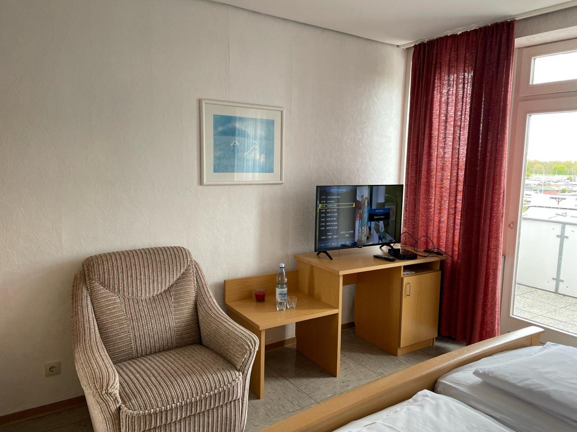 Hotel La Bella à Garrel Extérieur photo